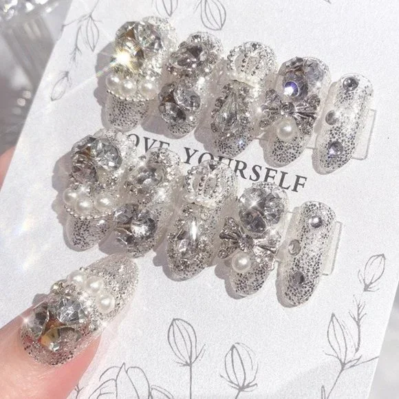 NEW Sparkling Bling Crystal Diamonds & Crowns Glitter Press On False Nai… - Picture 4 of 5